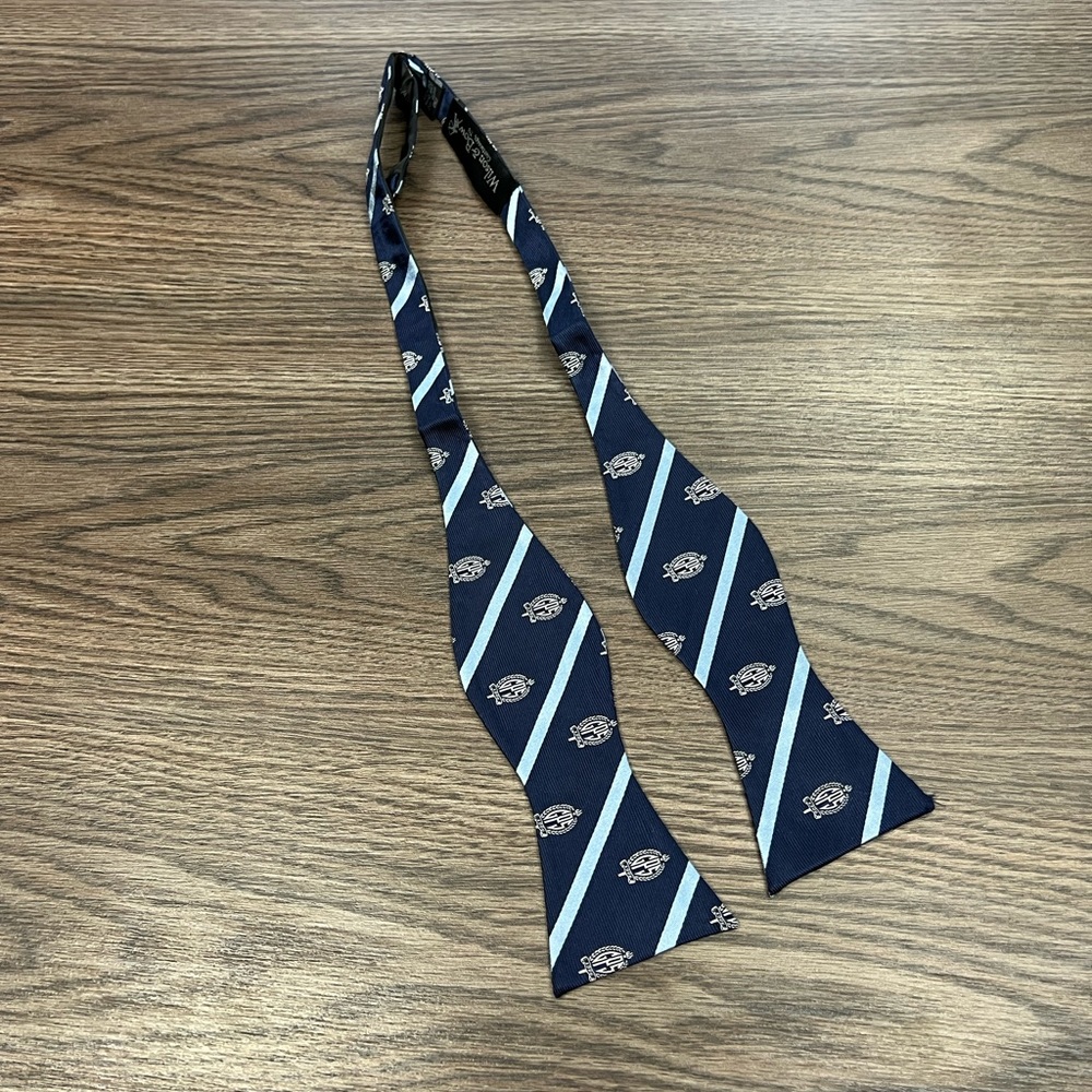 NEW Wilson & Bow GPS Stripe Silk Bowtie Bow Tie